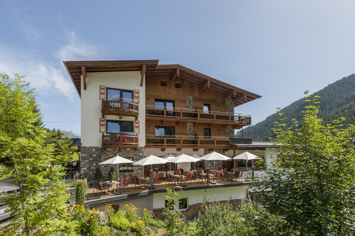 Hotel Bergkristall Hippach 01